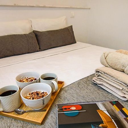 Phaedrus Living - Seaside Executive Flat Harbour 101 Appartement Paphos Buitenkant foto