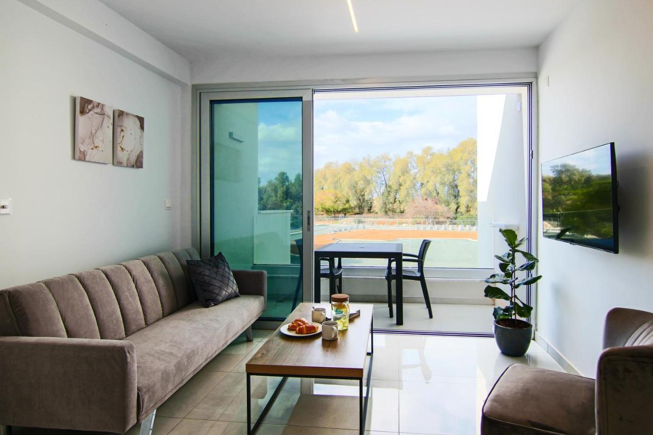 Phaedrus Living - Seaside Executive Flat Harbour 101 Appartement Paphos Buitenkant foto