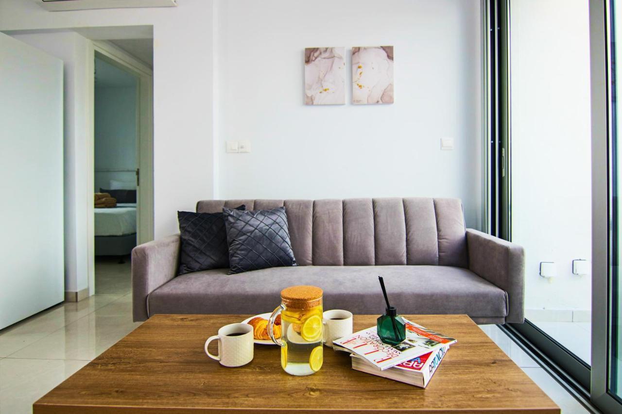 Phaedrus Living - Seaside Executive Flat Harbour 101 Appartement Paphos Buitenkant foto